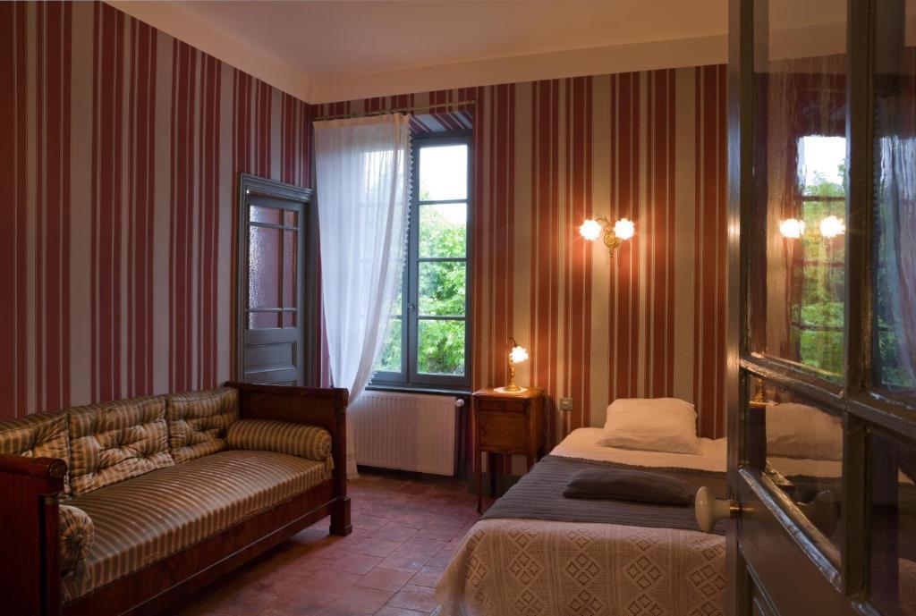 Logis Hotel - Restaurant La Marbrerie Caunes-Minervois Δωμάτιο φωτογραφία