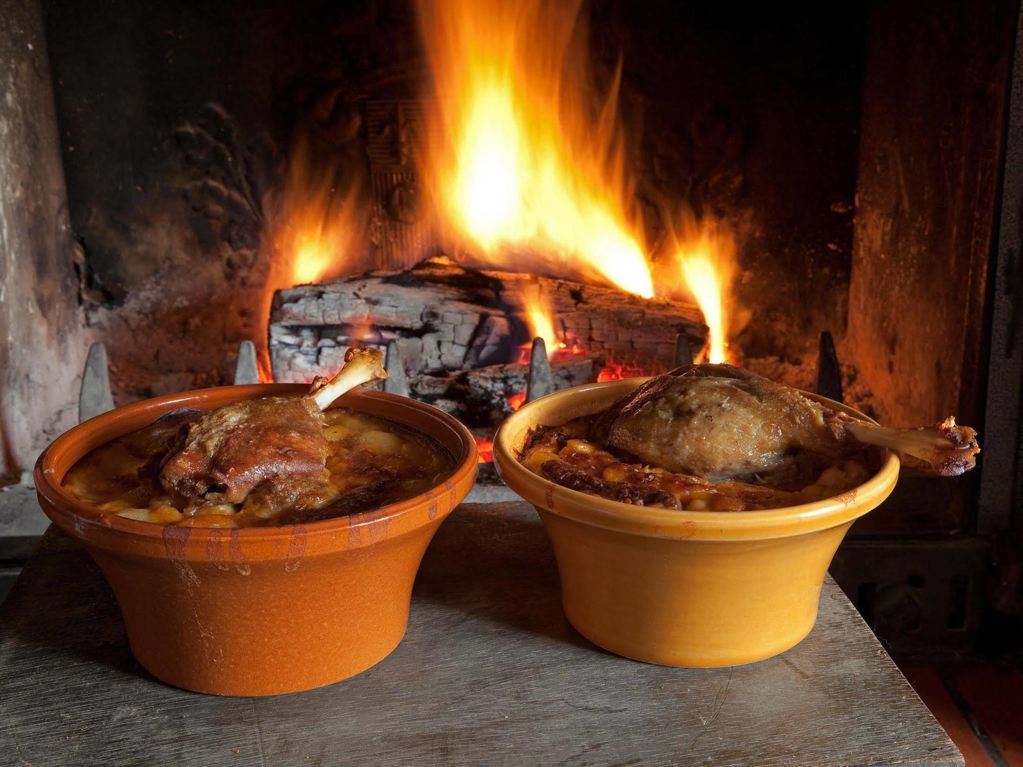 Logis Hotel - Restaurant La Marbrerie Caunes-Minervois Εξωτερικό φωτογραφία